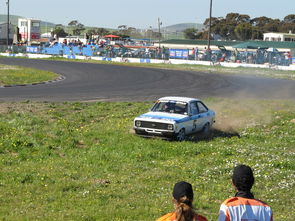 ac米兰中文官网-“三叉湖飞盘赛：速度与精准的完美结合，精彩不断”