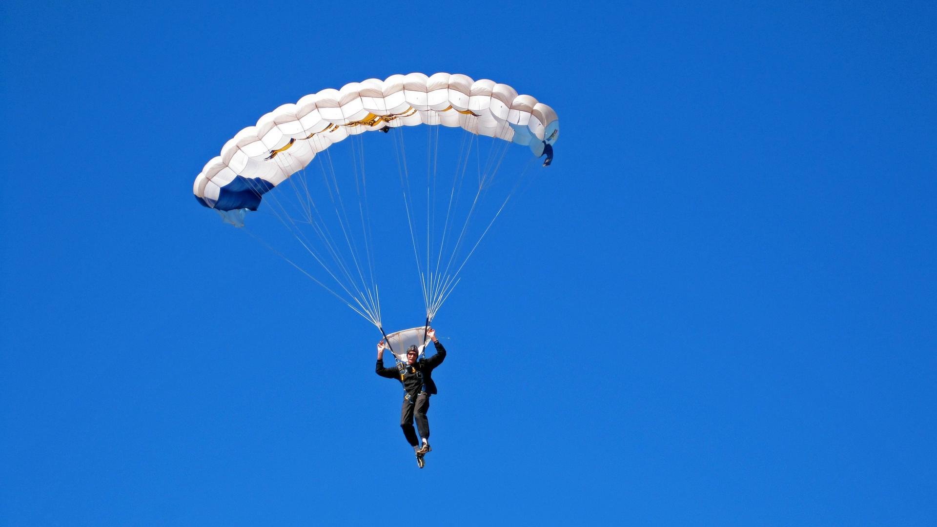 乒乓球“旋转极限挑战” 单局只记“擦网+边线”得分